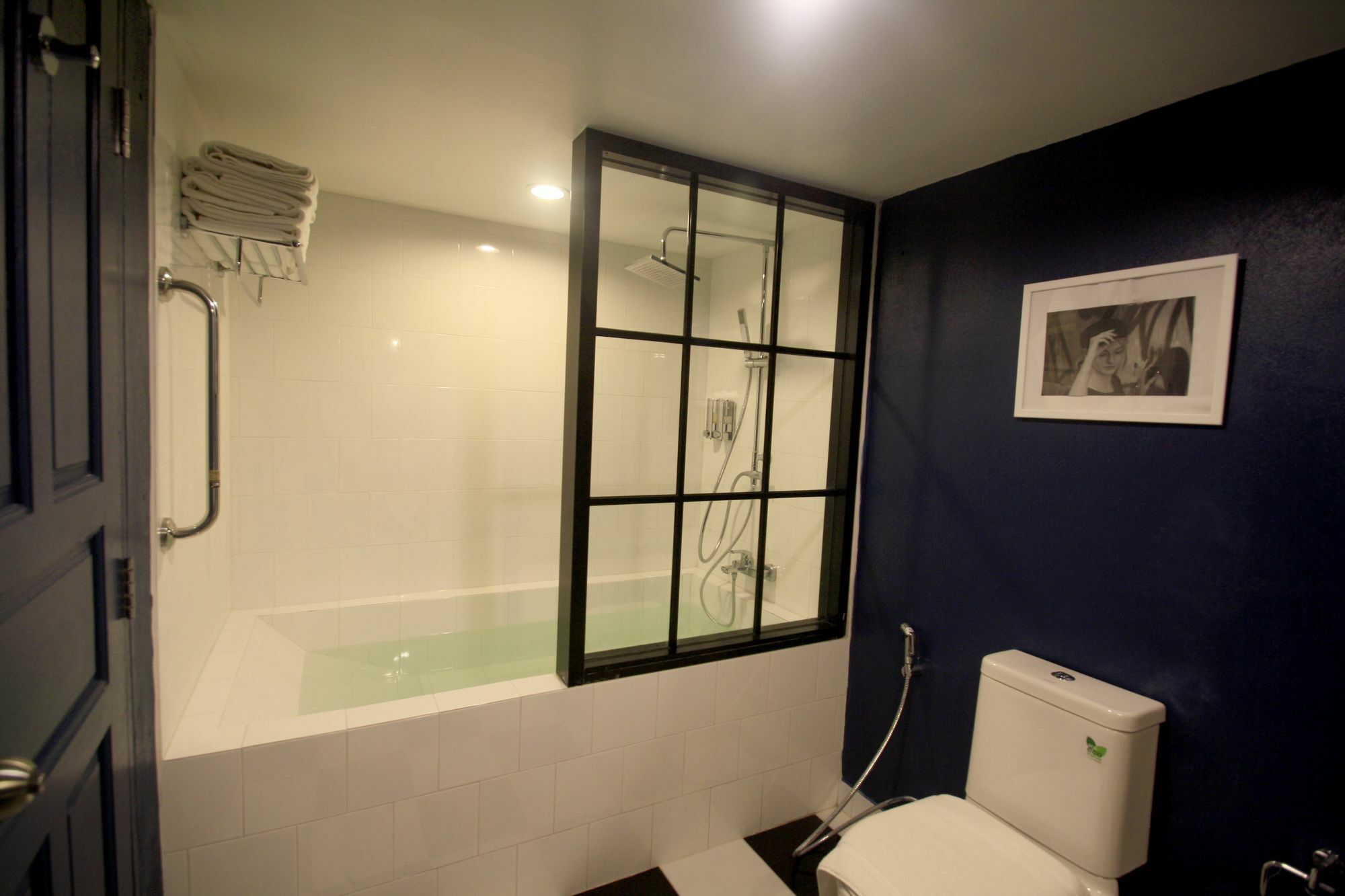 Nortas Sathorn - Bangkok Hotell Exteriör bild